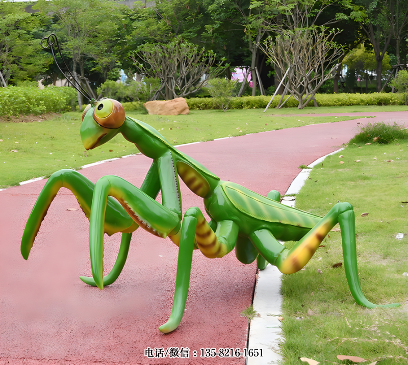 玻璃鋼仿真螳螂雕塑